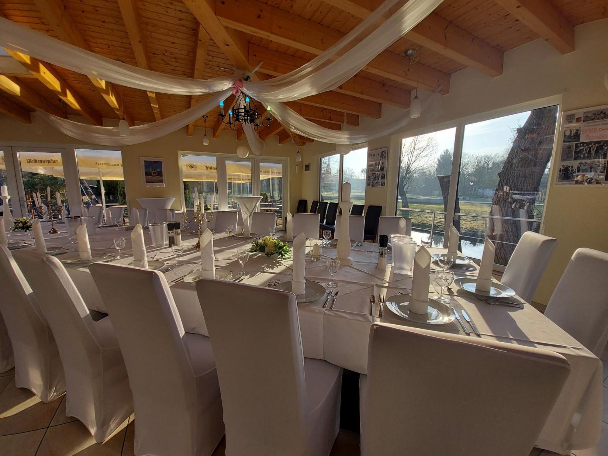 Land-Gut-Hotel- Weisser Schwan Zossen Extérieur photo